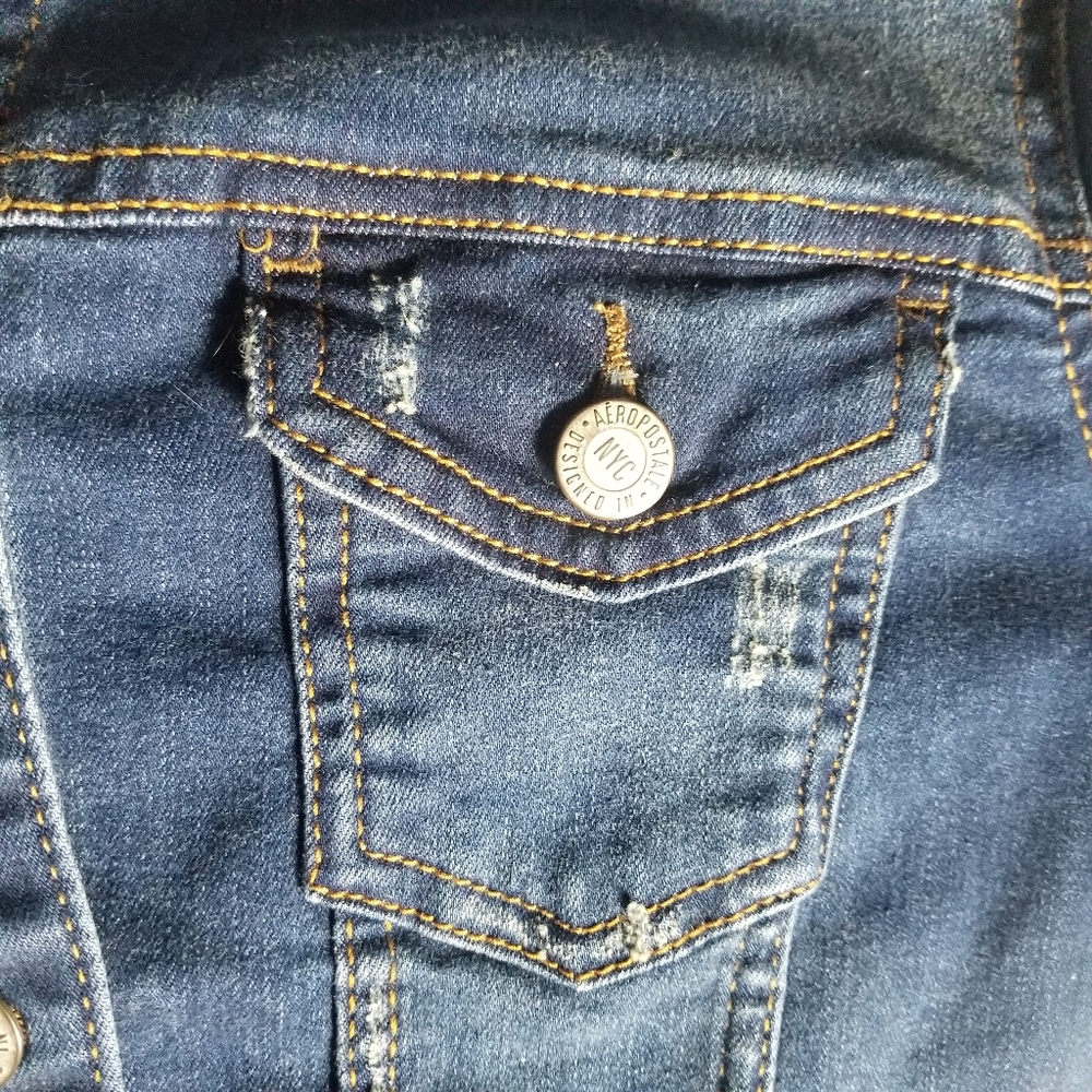 AEROPOSTALE DISTRESSED JEAN JACKET SIZE SMALL - Picture 9 of 12